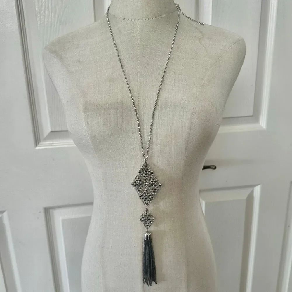 White House Black Market Long Silvertone Pendant Necklace with Gray Stones & Tas